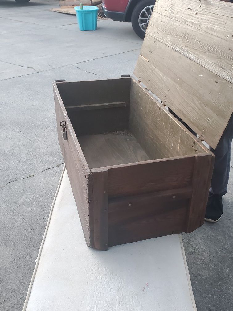 wood vintage military foot locker
