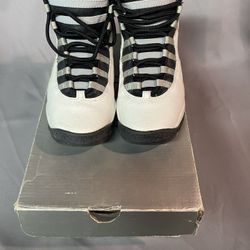 Air Jordan Retro 10 Basketball Shoes Black White Leather Size 4 Y Original Box