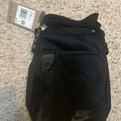 UNISEX NIKE ELEMENTAL CROSSBODY BAG
