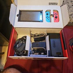 Nintendo Switch, Adult Owned, All Accessories Included