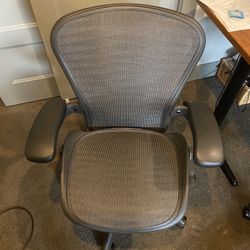 Herman Miller Aeron Size B 