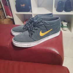 Nike Sb Janoskis  Size 12  (One Use Only) $30
