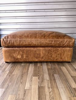 Authentic RH English Classic Leather Ottoman⚡️