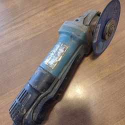 Makita Grinder 