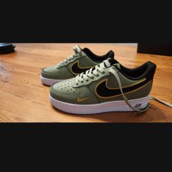Nike Air Force 1