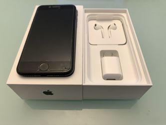 iPhone 7 black 32 GB unlocked