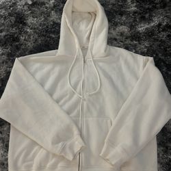 LEVI’S sweater & cropped shirt