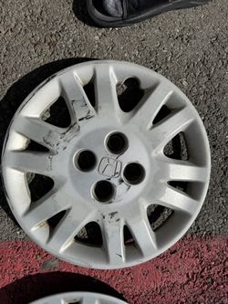 04 Honda Civic Hubcap