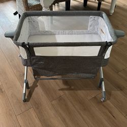 Dream On Me Bassinet 