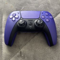 Selling ps5 controllers they all work