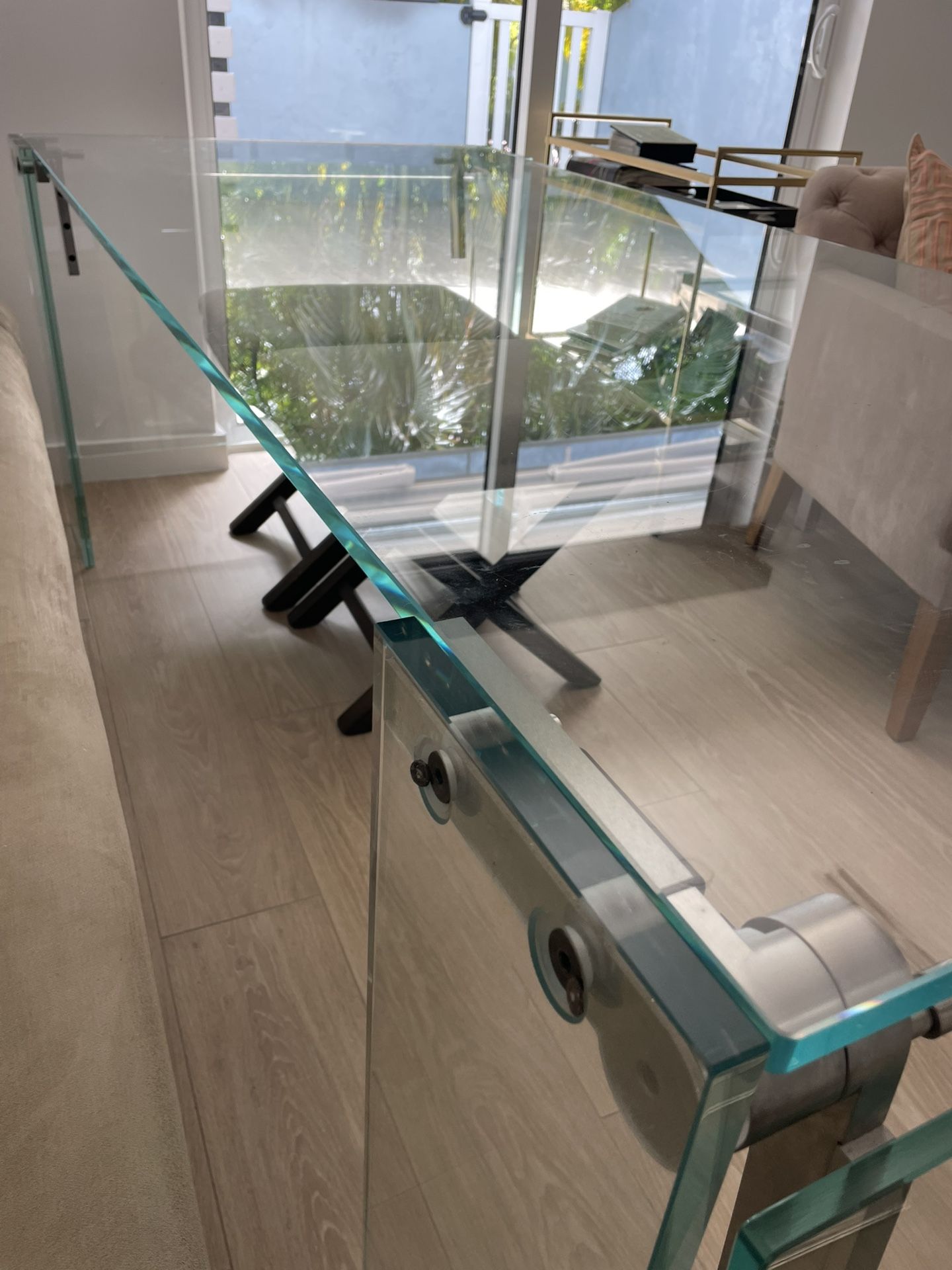 Glass Dining Table (Extendable)