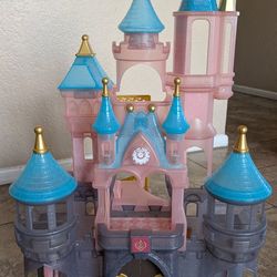 Disney Princess Play Castle - lights up and plays sounds