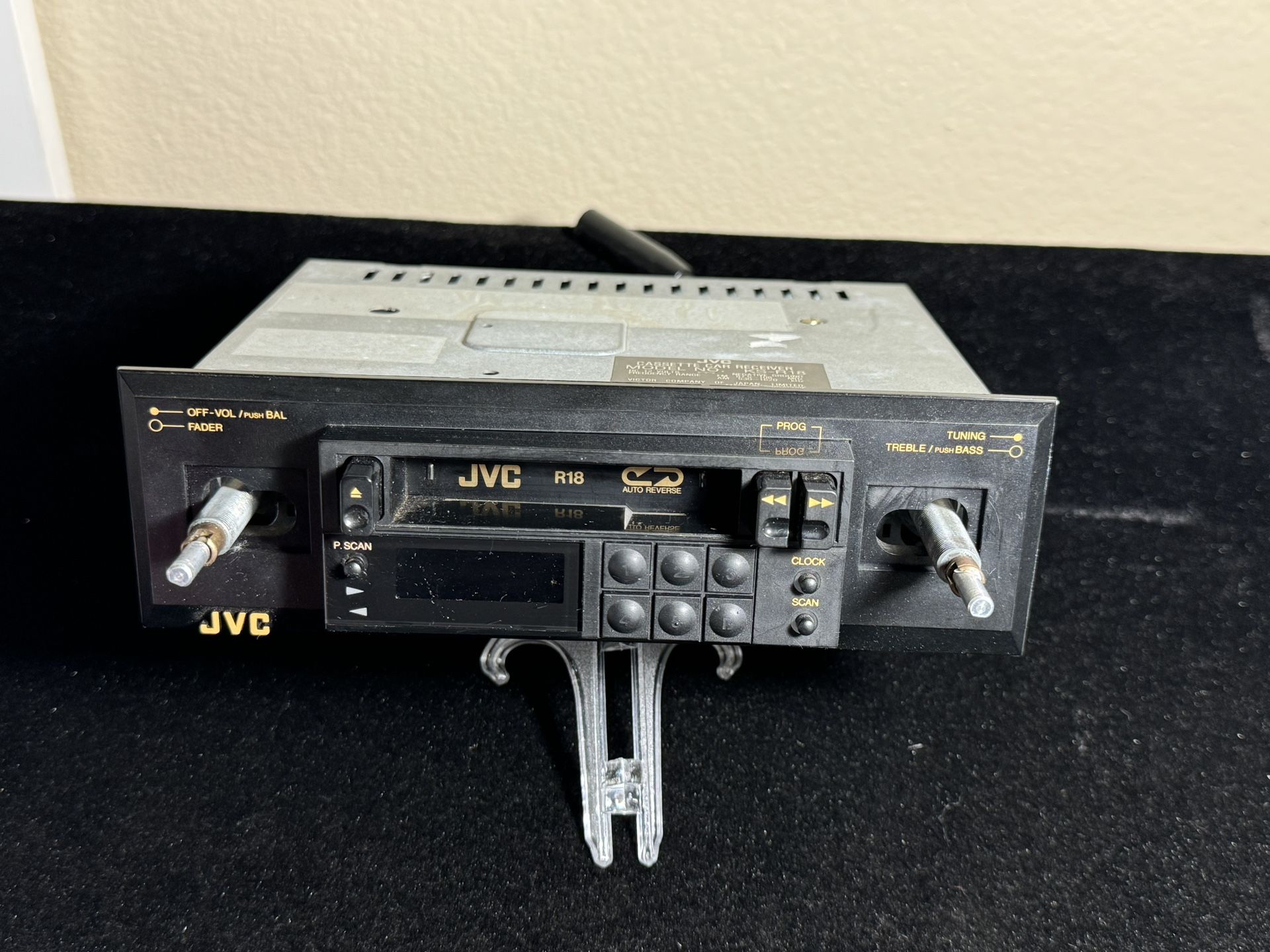 JVC KS-R18 Vintage Car Audio Stereo 2 Knob Shaft Post Style Cassette