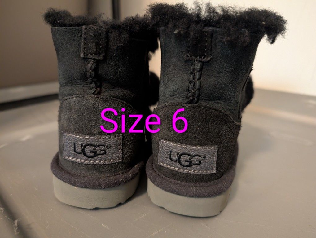Baby UGG Boots Super Cute And Warm In Size 6