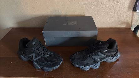 9.5 9060 tripple black