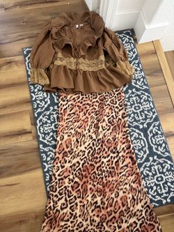 W·D·E Women’s Leopard Print Midi Skirt – Size M