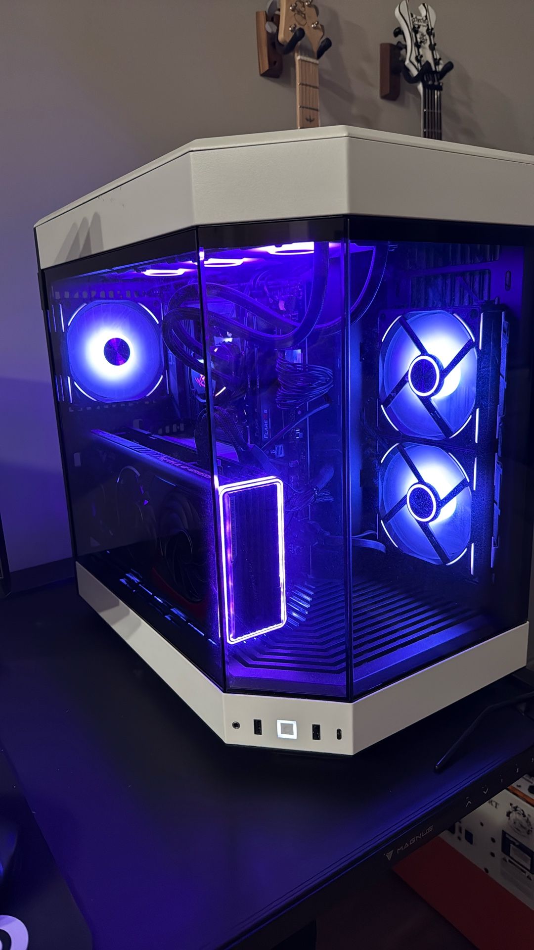 Custom PC RTX 4070 Super + AMD Ryzen 7 7800X3D