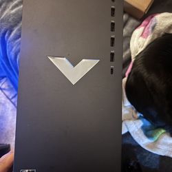 HP Victus 15L Gaming Desktop AMD Ryzen 5 5600G Radeon RX 6400 8GB RAM 512GB SSD