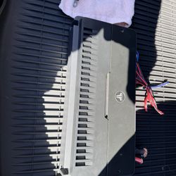 JL Audio Amp 