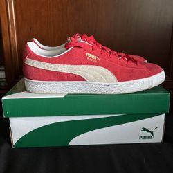 Suede Classic Red Pumas