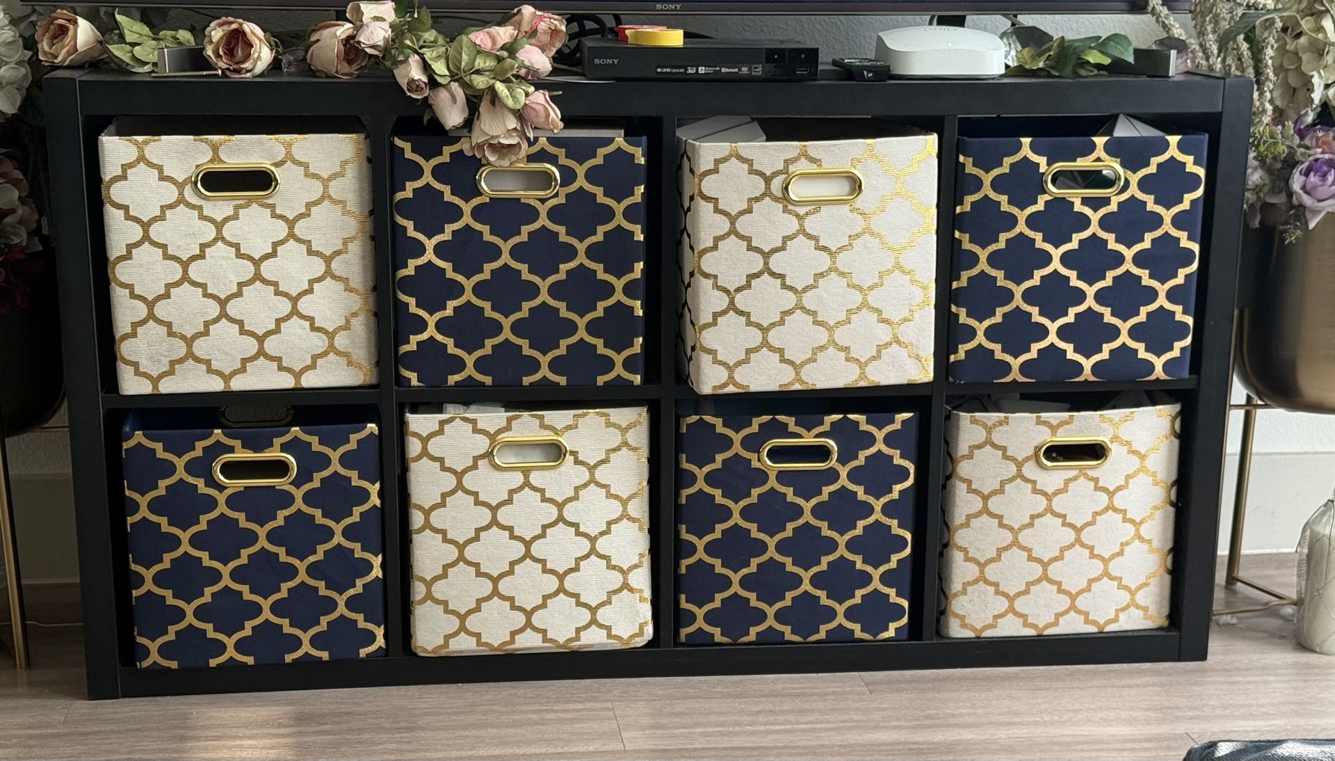Eight Cube Organizer