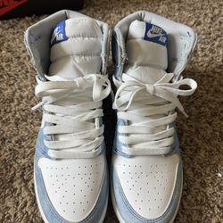 Jordan 1 Hyper Royals