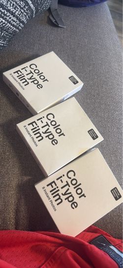 Color i Type Poloroid Film