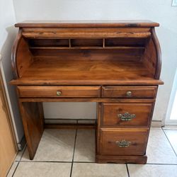 Wooden desk 