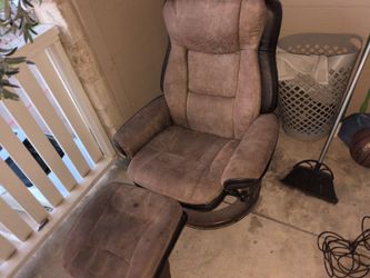 Recliner chair