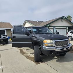2003 GMC Sierra