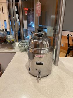 Baskin Robbin’s hot fudge warmer