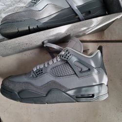 Jordan 4 Grey