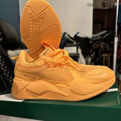 Brand New Women’s Puma Sneakers Size 10