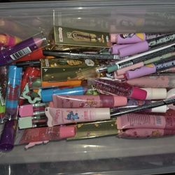 Lipgloss, Magic Lipsticks ,  Face Masks Miscellaneous Items