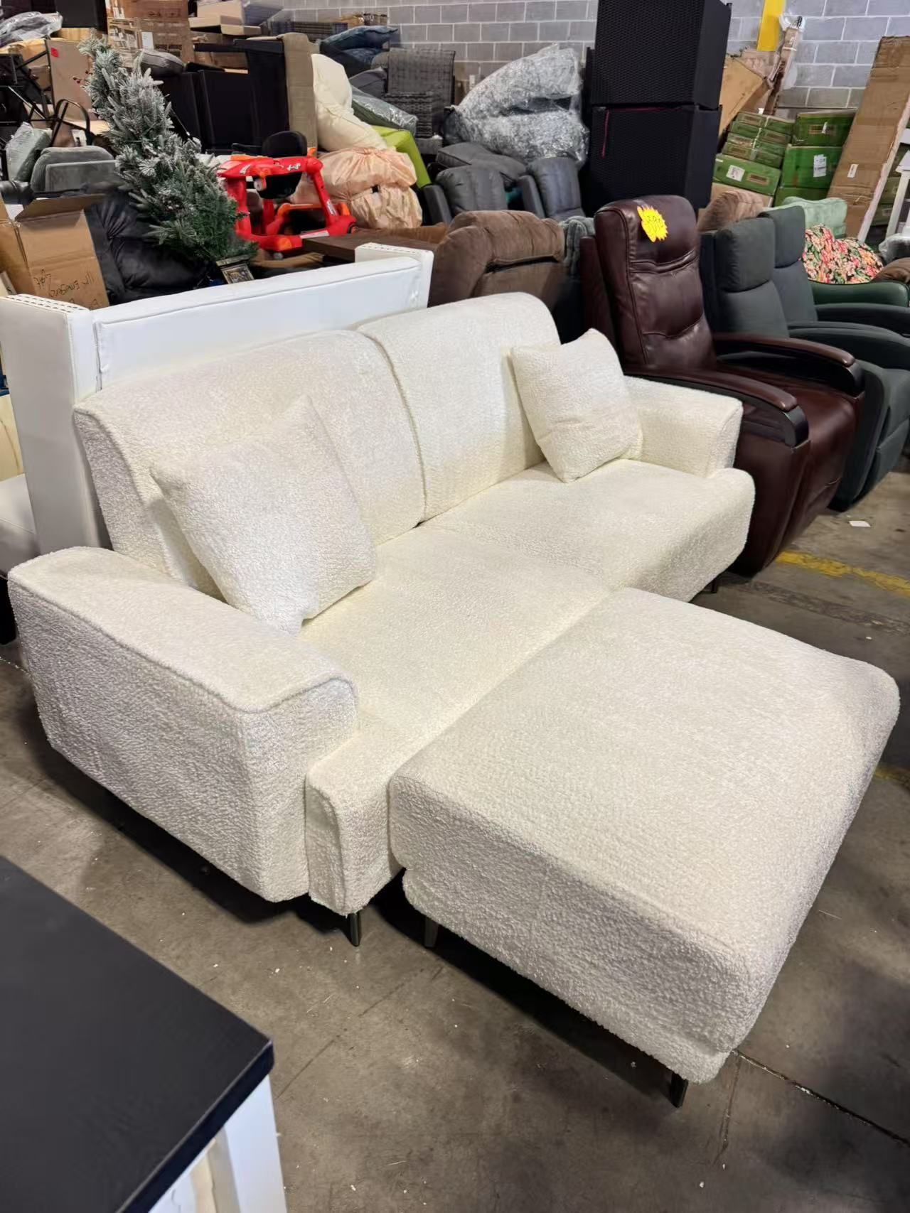 LOVESEAT