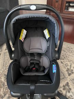 Car seat with dettachment for car installation