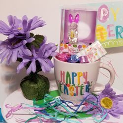 NWT Happy Easter Gift Mug Set