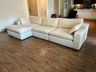 EXCELLENT CONDITION SOFA W/ RIGHT CHAISE - LIKE NEW  $750 OBO
