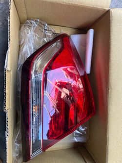 Left side tail light honda civic sedan 2013 to 2015