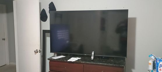 Brand new 65 inch Hisense Smart TV with remote.