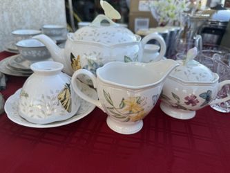 Lenox Butterfly Teapot Set