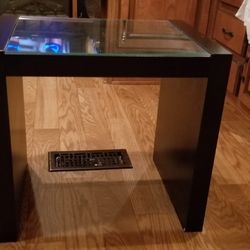 Corner Table