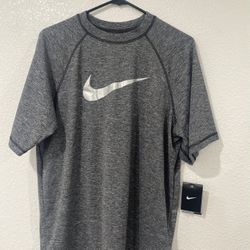 *NEW* NIKE Dri Fit