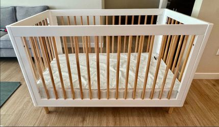 Crib by Babyletto Lolly 3-in-1 Convertible