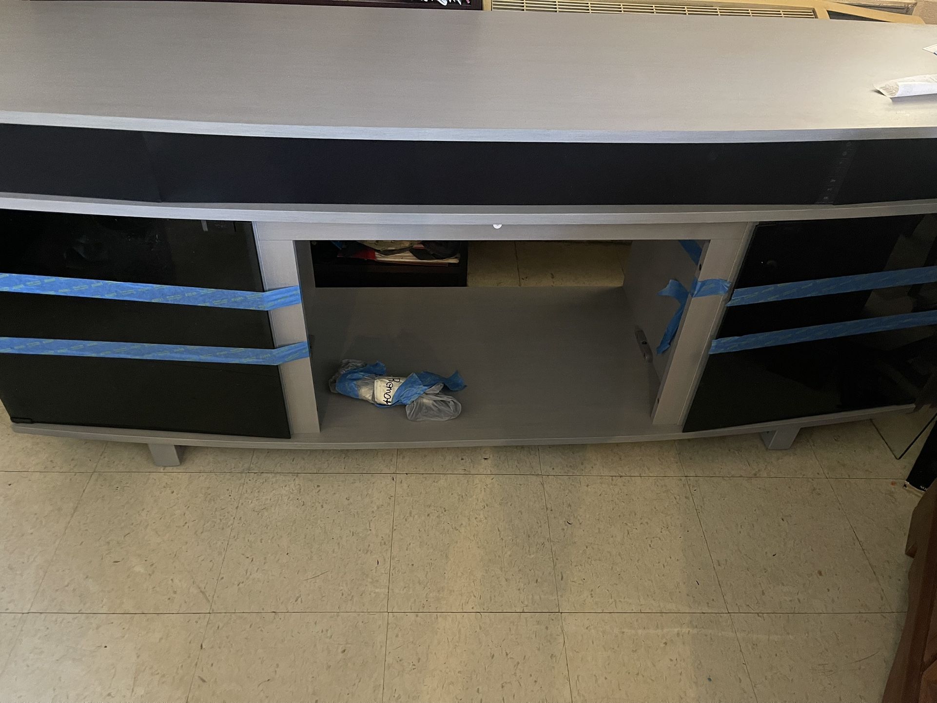 Tv Stand With Built In had Speakers