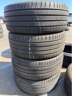 235/45r18 MICHELIN en perfectas condiciones de vida las 4