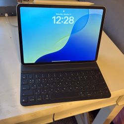 Ipad Pro 11 Inch Four Generation Wi-Fi 128 Gb