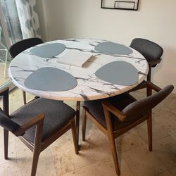 Dining Table With 4 Arm Chairs 
