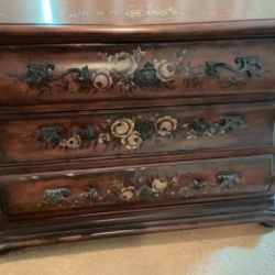 Beautiful  All Wood Ethan Allen Bombe Chest