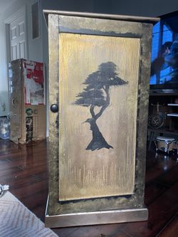 Refurbished Gold Cabinet Storage